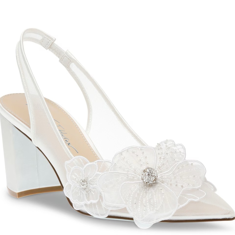 Betsey Johnson Wedding shoes - size 6.5